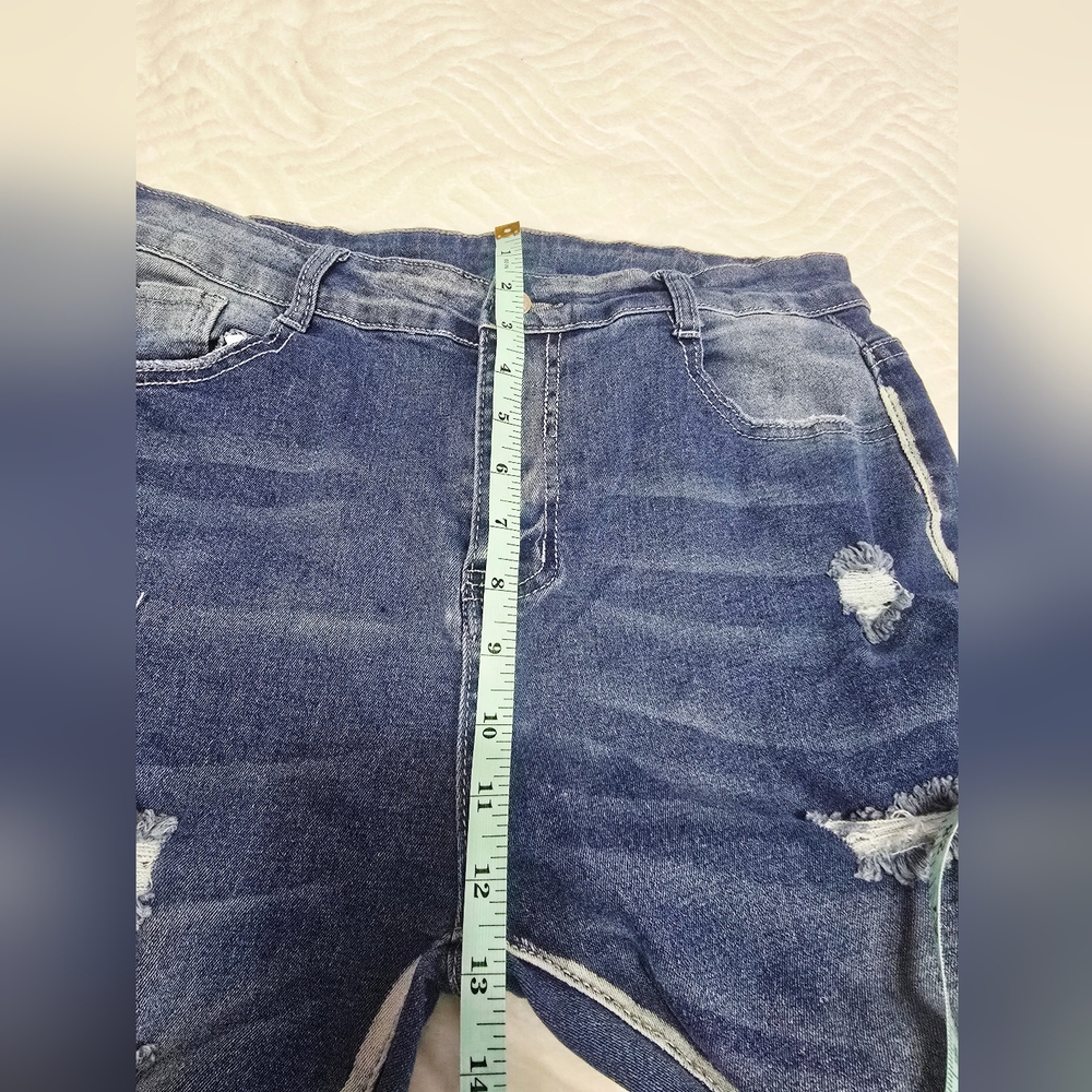 Distressed & Ripped High Rise Skinny Jeans. S - Picture 7 of 8